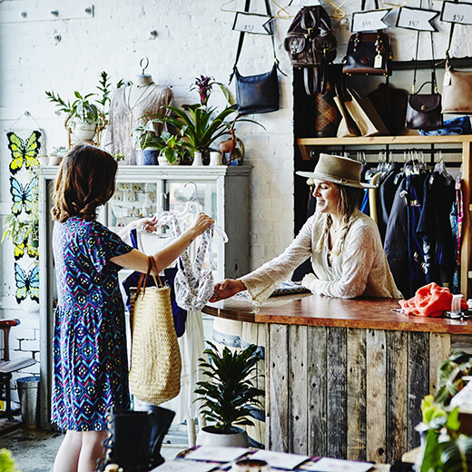 découvrez nos solutions de prévoyance spécialement conçues pour les indépendants. protégez votre activité et assurez-vous un revenu stable en cas d'imprévu. informations, conseils et offres adaptées à votre situation.