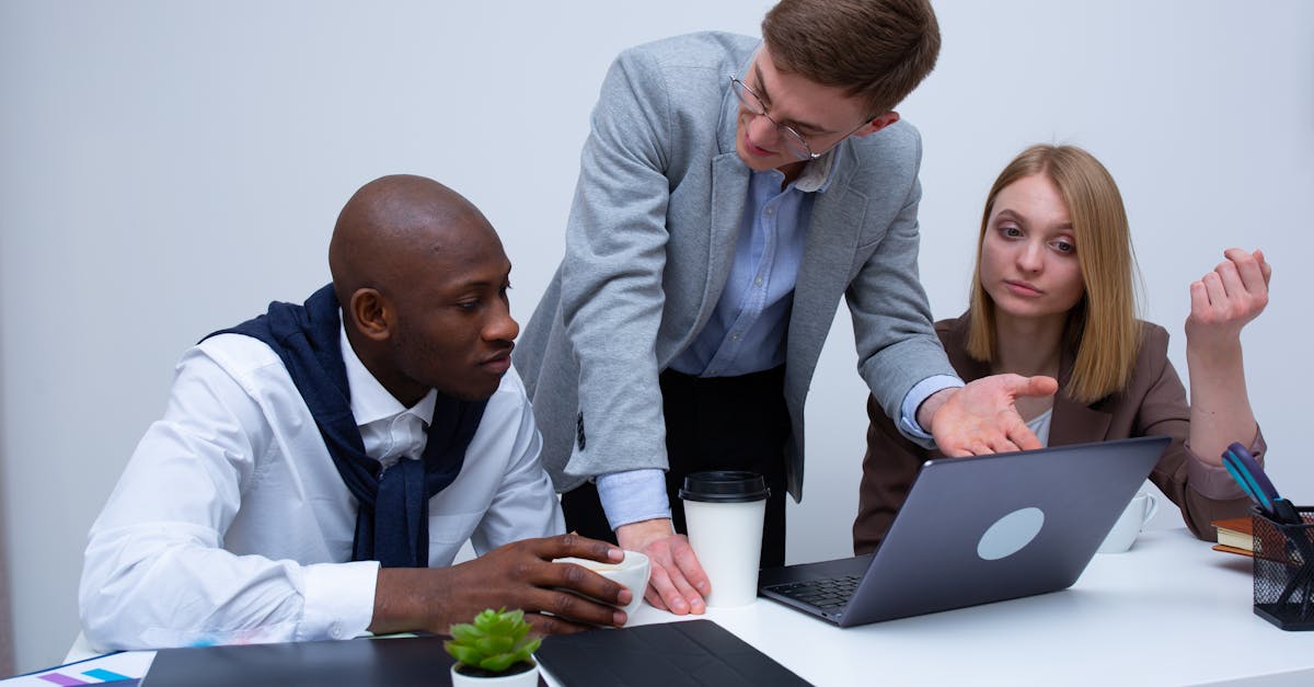 découvrez les ressources essentielles et les conseils pratiques pour réussir en tant qu'auto-entrepreneur en france. apprenez à gérer votre activité, à optimiser vos revenus et à respecter les obligations légales. transformez votre passion en succès entrepreneurial dès aujourd'hui !