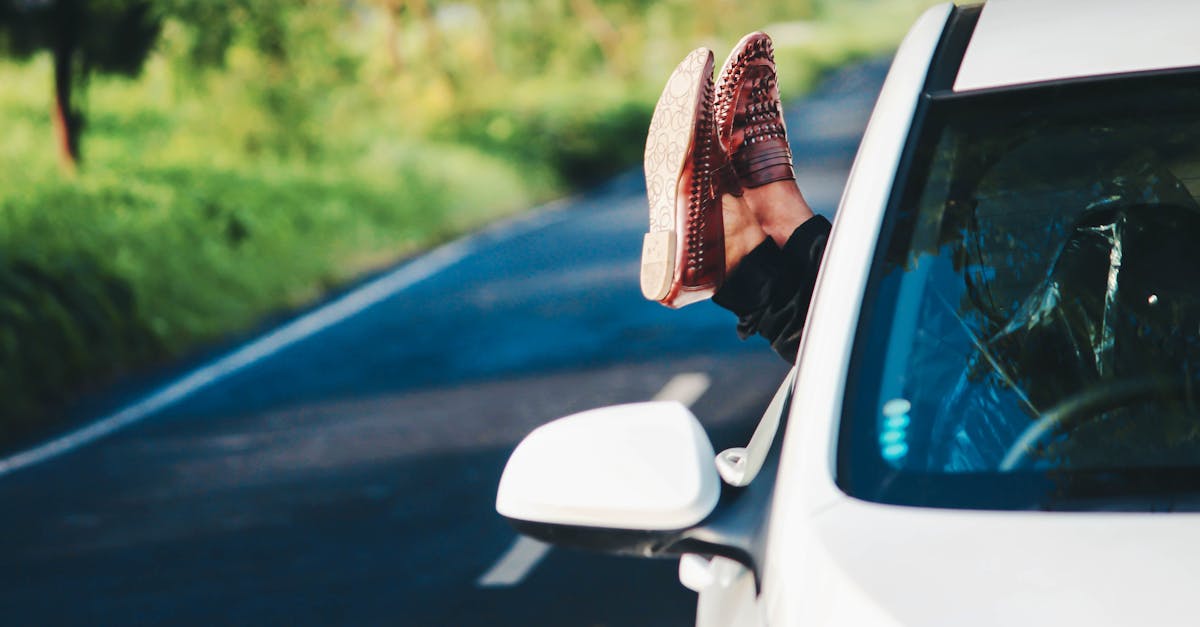 découvrez les meilleures offres d'assurance auto adaptées à vos besoins. protégez votre véhicule avec des garanties complètes et un service client réactif. comparez les prix et faites des économies sur votre assurance automobile dès aujourd'hui !