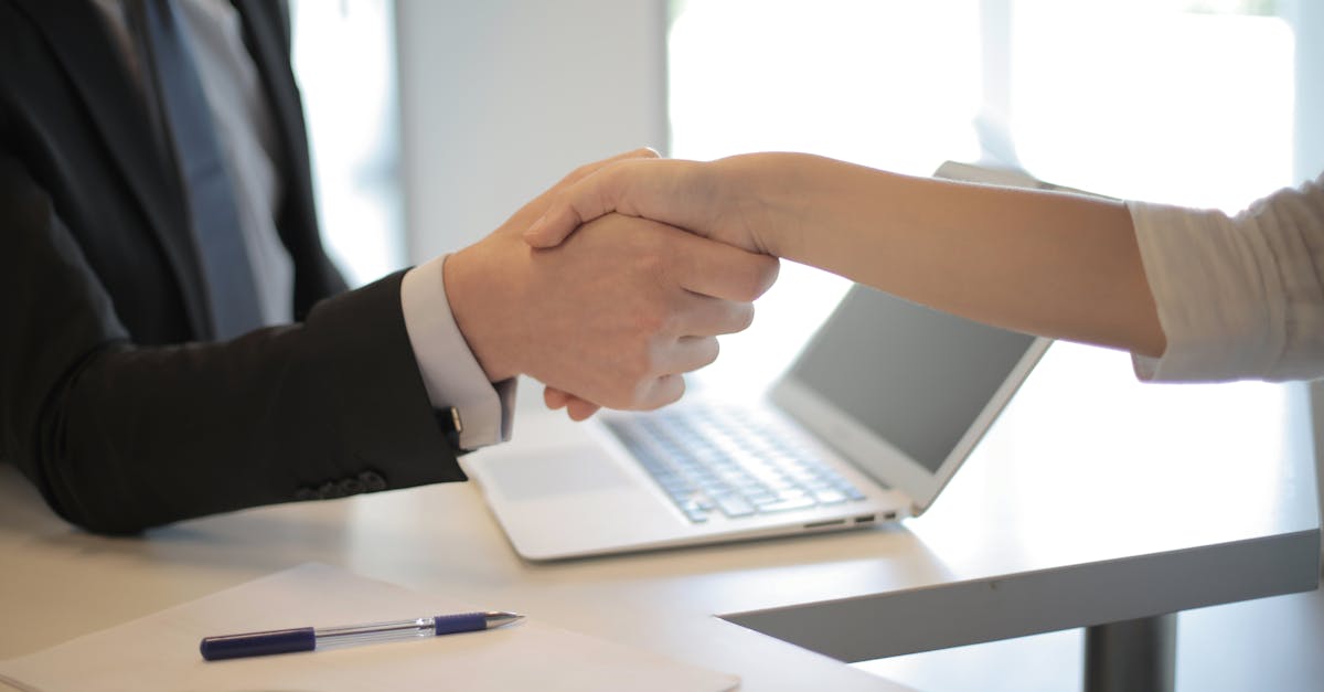 découvrez les implications de la négligence des employeurs, ses conséquences sur la sécurité des employés et les recours possibles pour obtenir justice. informez-vous sur vos droits et comment agir en cas de préjudice lié à un environnement de travail non sécurisé.