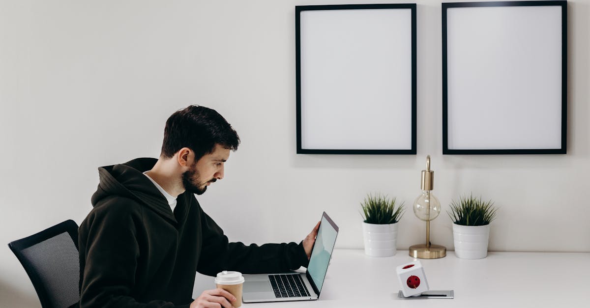 découvrez le monde du freelancing, où indépendance et flexibilité s'unissent. apprenez à réussir en tant que freelancer, en explorant des stratégies pour attirer des clients, gérer votre temps et optimiser vos revenus.