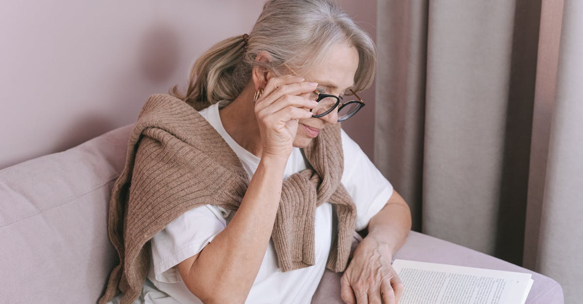 découvrez les enjeux et les impacts des réformes des retraites en france. analyse des mesures proposées, des défis à relever et des perspectives d'avenir pour un système de pension équitable et durable.