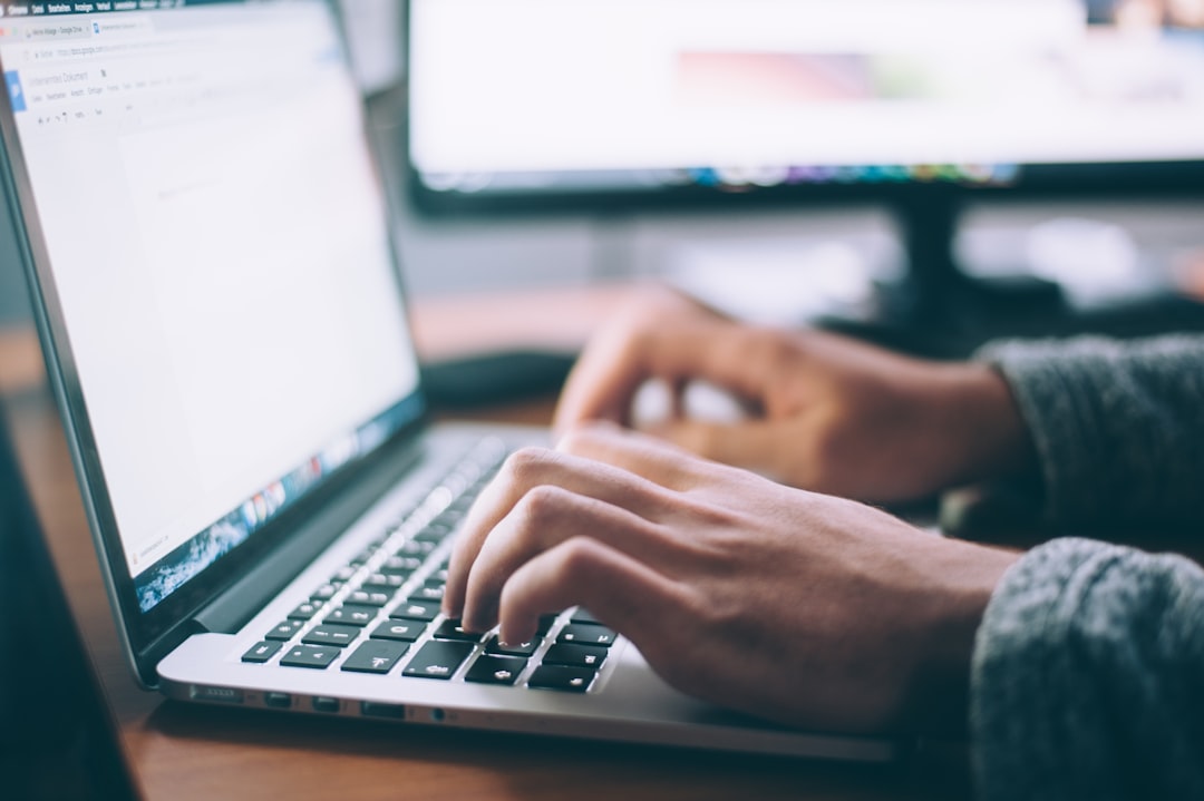découvrez l'assurance de responsabilité professionnelle, une protection essentielle pour les professionnels souhaitant sécuriser leur activité face aux risques de litiges. protégez votre avenir dès aujourd'hui.