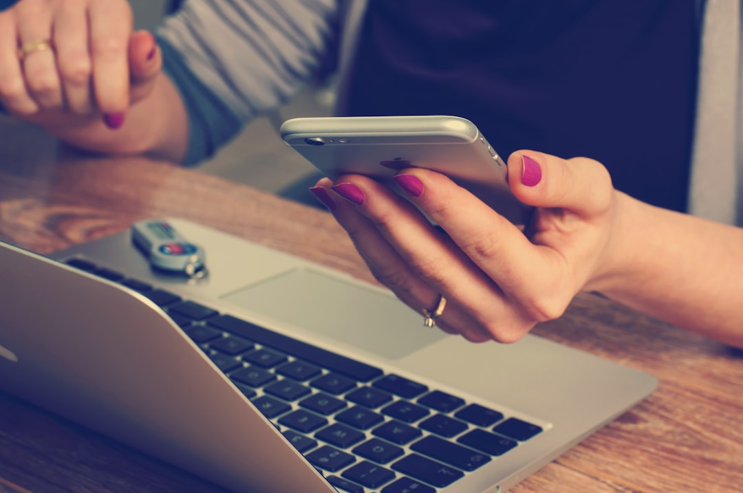 découvrez notre assurance dédiée au télétravail, conçue pour protéger les travailleurs à distance. profitez d'une couverture complète qui s'adapte à votre mode de vie numérique et assure votre sécurité, où que vous soyez.